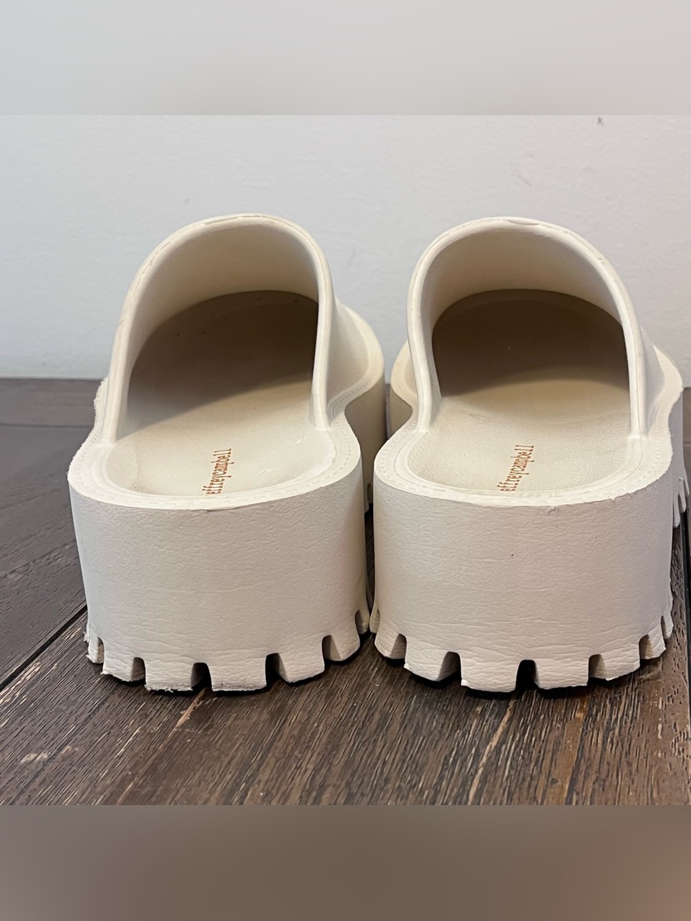 Jeffrey Campbell White Clogge Mule Lug Sole Womens 7 - Picture 7 of 9